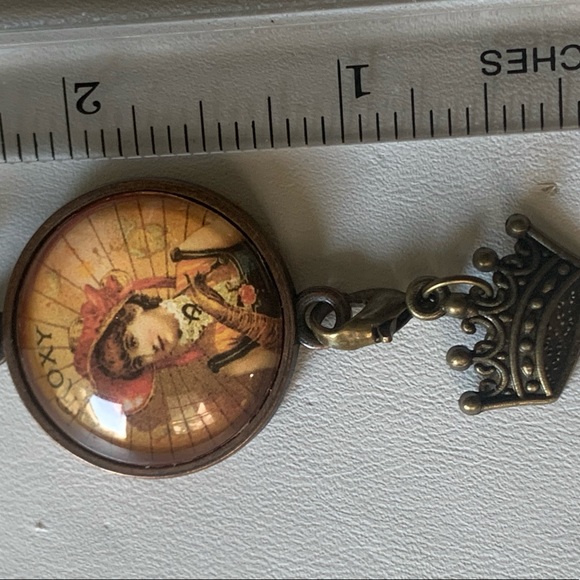 Necklace Roxy with Crown charm - Picture 9 of 12